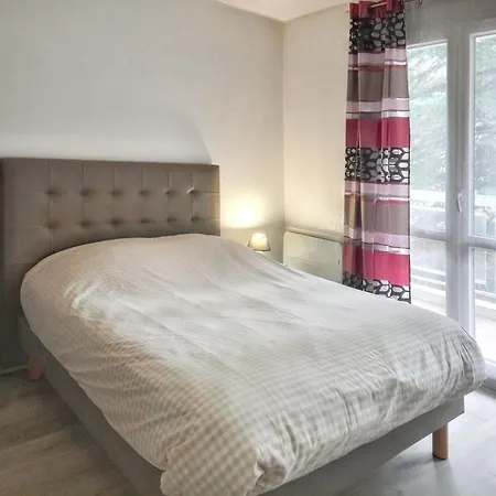 Apartment A De 35 M² + Balcon Privatif *