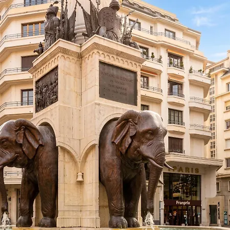 Апартаменты A De 35 M² + Balcon Privatif