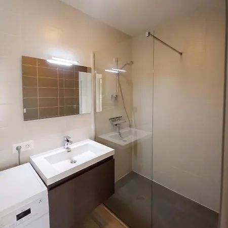 Апартаменты A De 35 M² + Balcon Privatif Шамбери