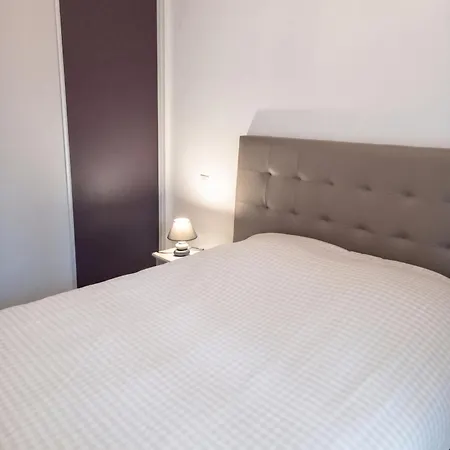 Апартаменты A De 35 M² + Balcon Privatif *